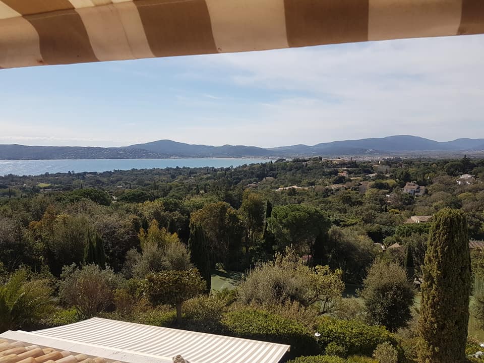 Réentoilage de stores dans le Var