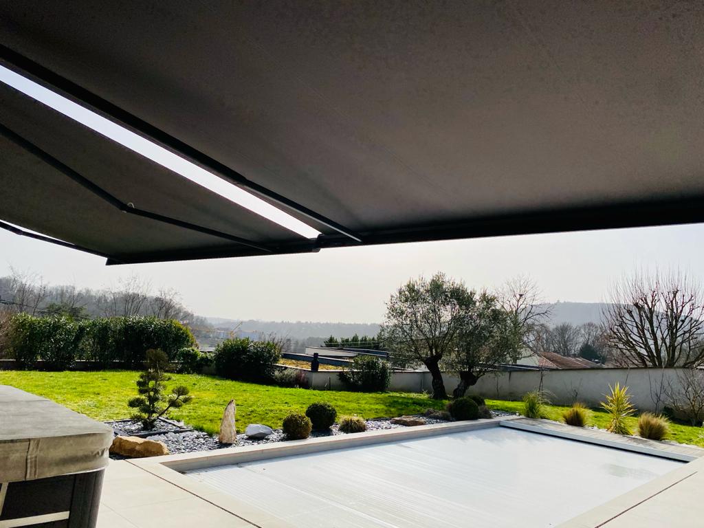 Stores bannes dans le Rhône