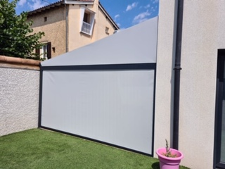 Pergola dans le Rhône