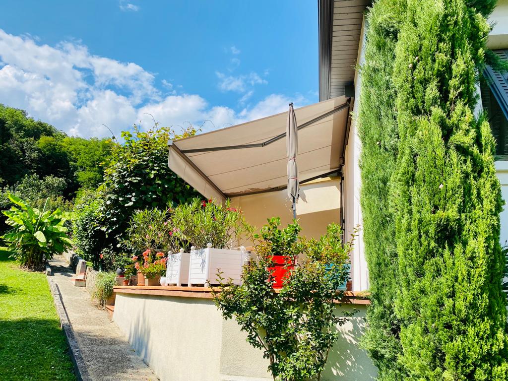 Store banne dans l'Ain