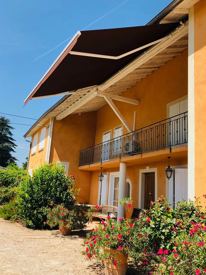 Store banne dans l'Ain