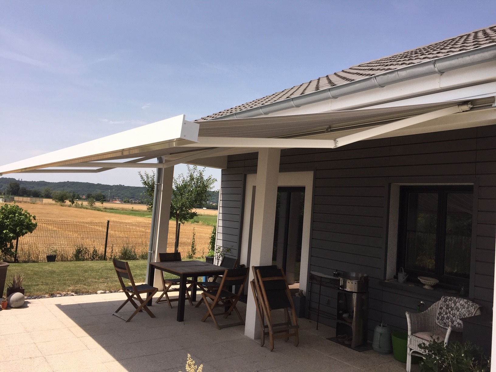 Store banne dans l'Ain