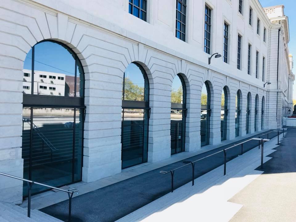 Stores bannettes pour le Grand Hotel Dieu