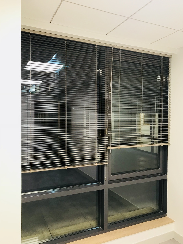 Stores vénitiens pour maître d'oeuvre dans le Rhône